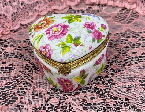 vintage porcelain trinket boxes